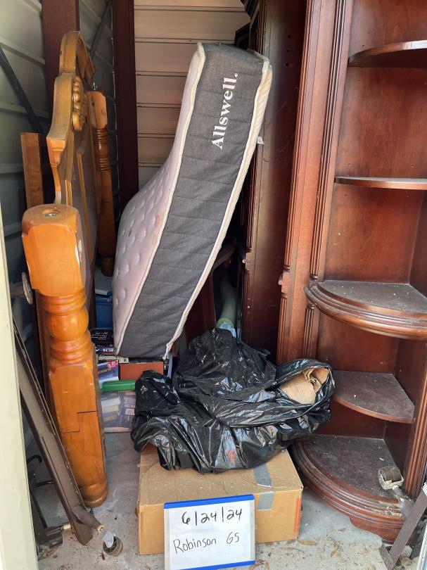 Storage Unit Auction in Tallahassee, FL at Morningstar of Tennessee